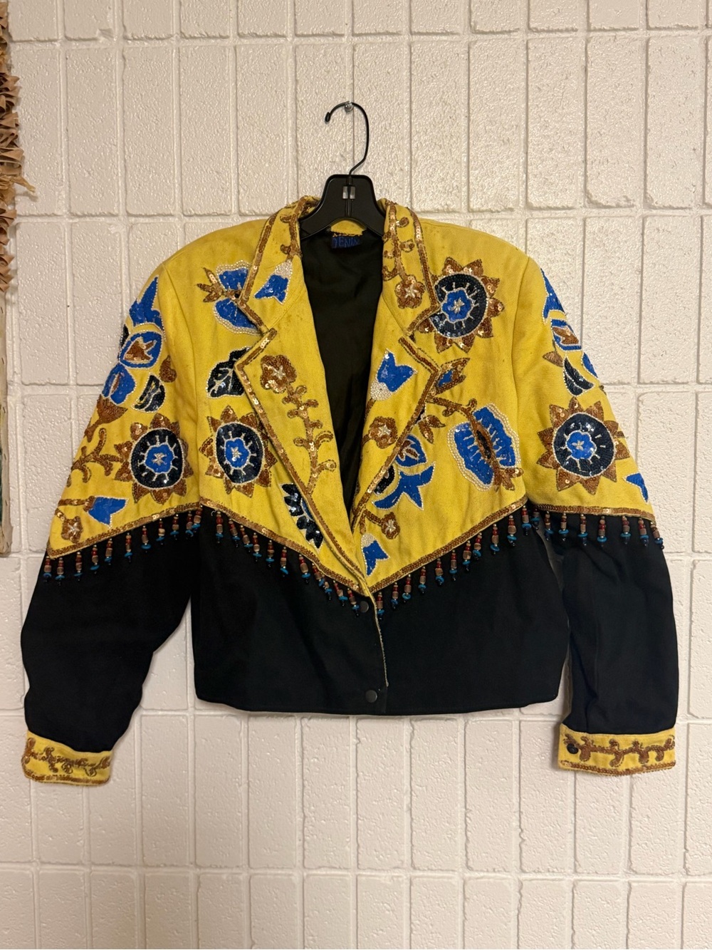 Vintage Embroidered, sequined cropped Yellow and Black Beaded Women’s Jacket